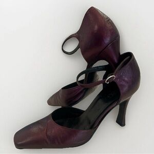 BCBG Max Azria Metallic Plum Italian Leather Heels With Strap - Size 8